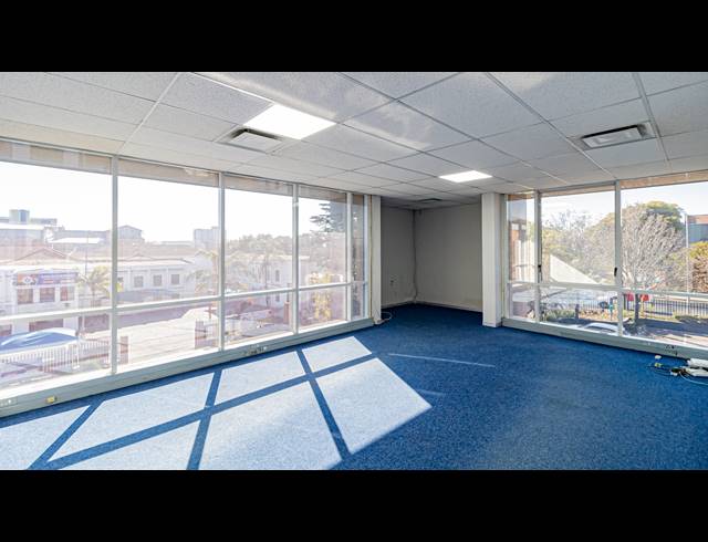 617M² OFFICE TO LET IN FERNDALE